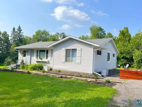5273 Spruce Ct, Duluth, MN 55804-2909