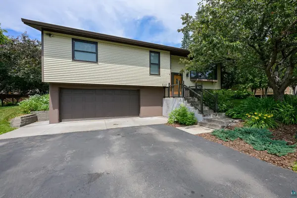 233 Sitka St, Duluth, MN 55811