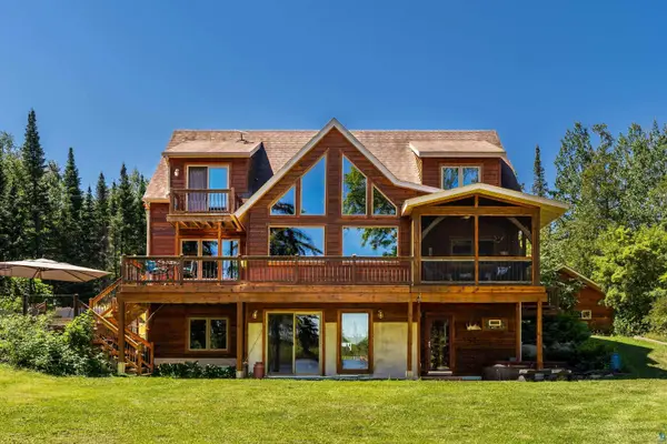 7331 Frazer Bay Rd, Cook, MN 55723
