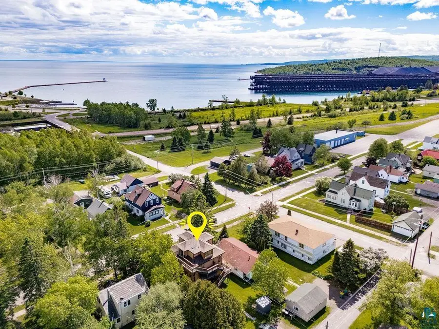 227 South Ave, Two Harbors, MN 55616 - #3