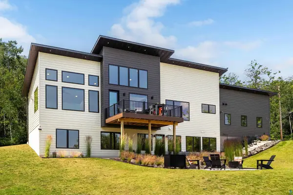 814 Pleasant View Rd, Duluth, MN 55803