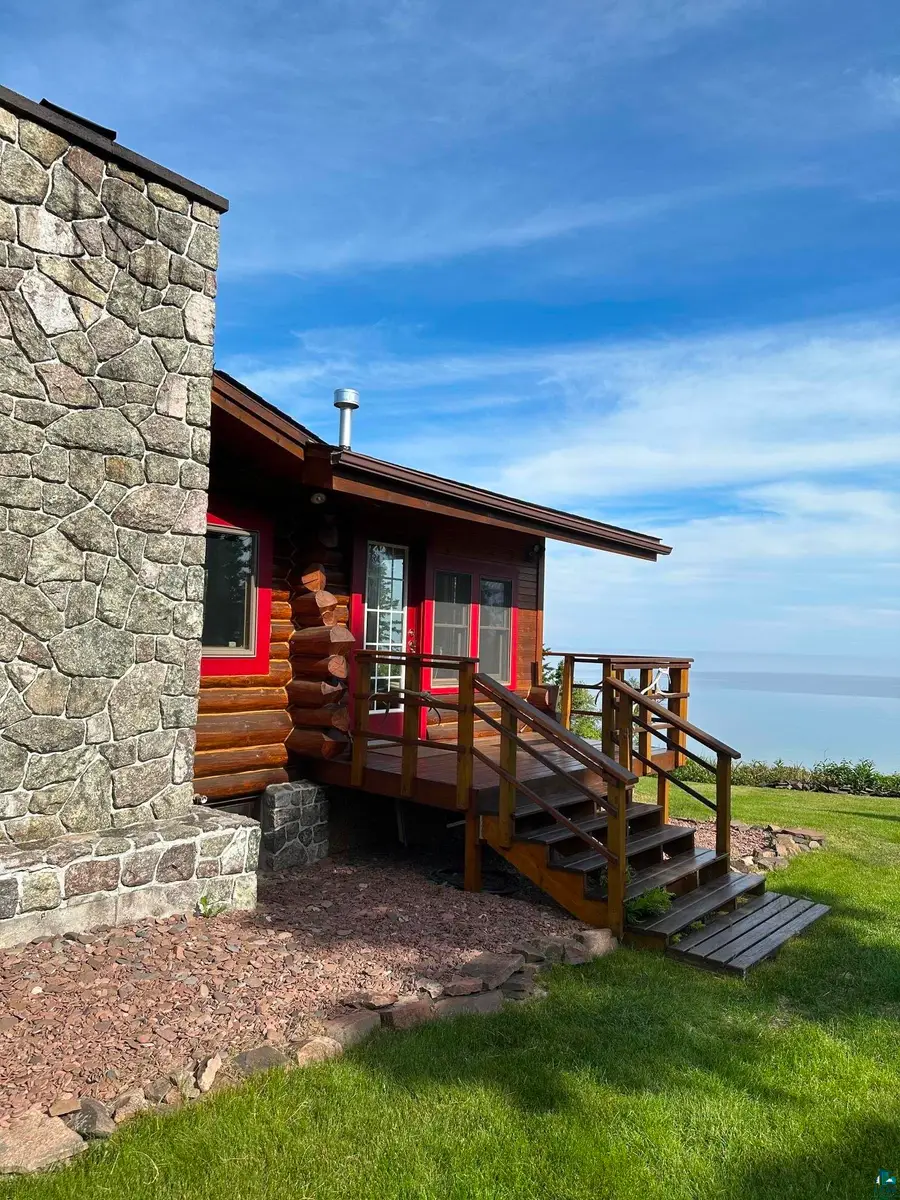 3644 Hwy 61 E, Grand Marais, MN 55604 - #3