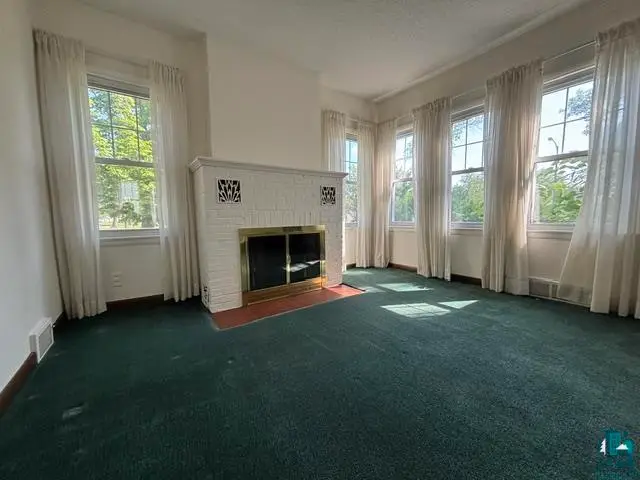 3301 W 2nd Ave, Hibbing, MN 55746 - #2