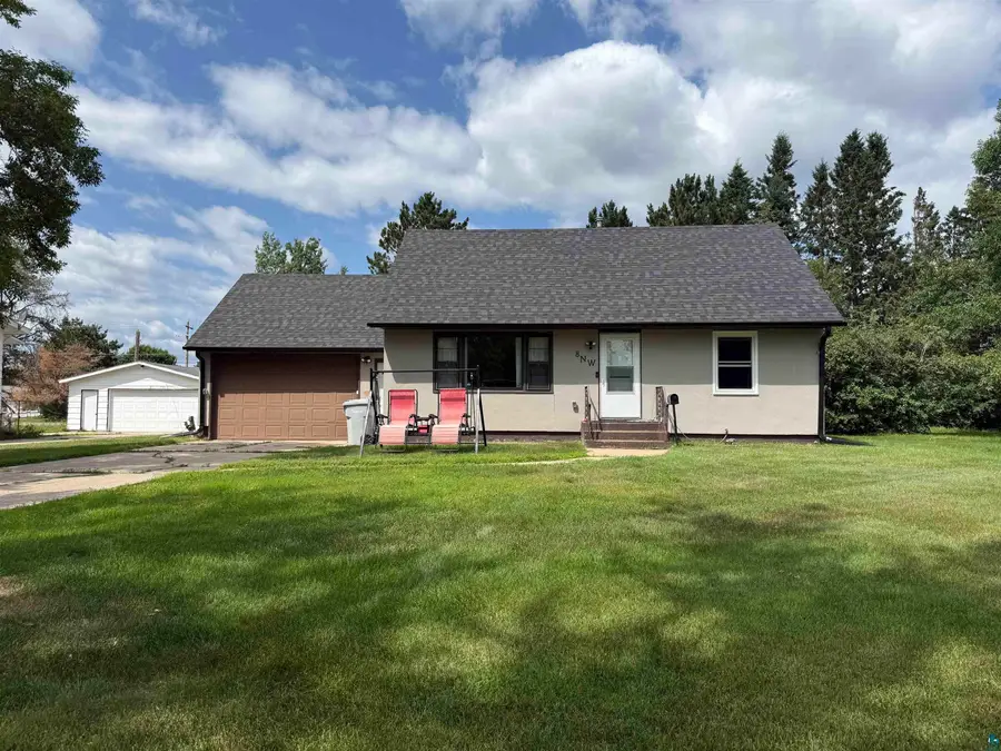 8 13th St Nw, Chisholm, MN 55719 - #2