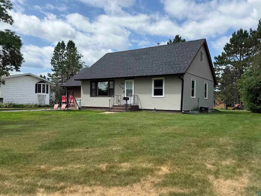 8 13th St Nw, Chisholm, MN 55719 - #3