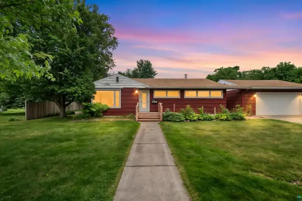 703 28th St, Cloquet, MN 55720
