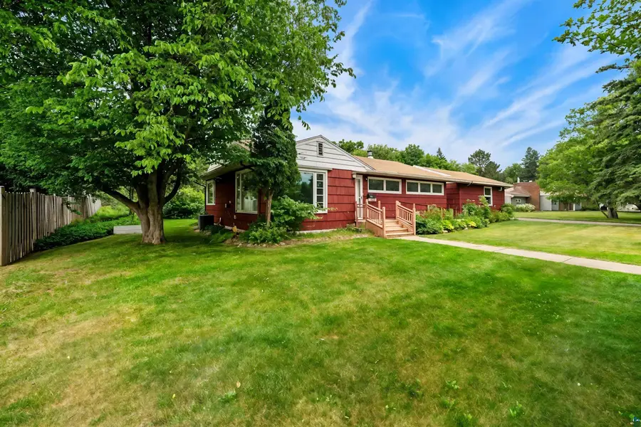 703 28th St, Cloquet, MN 55720 - #2