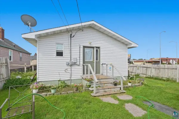 5005 E 2nd St, Superior, WI 54880