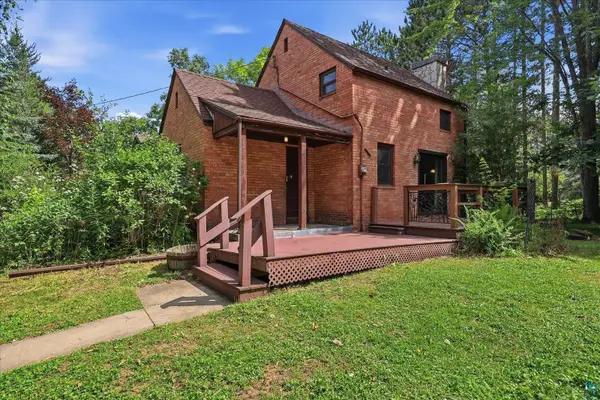 5192 Lavaque Jct Rd, Hermantown, MN 55811