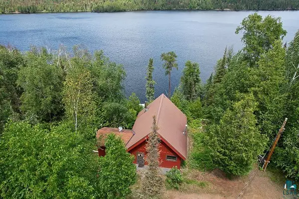 10028 Gunflint Tr, Grand Marais, MN 55604