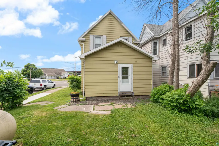 3201 Chestnut St, Duluth, MN 55806 - #3