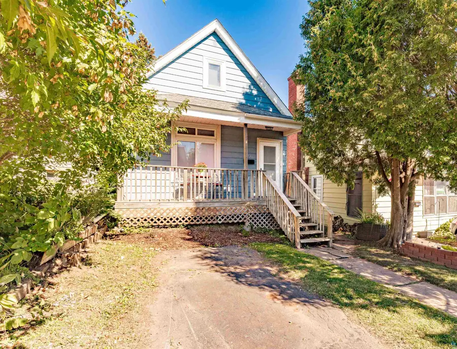 422 N 15th Ave E, Duluth, MN 55805 - #2