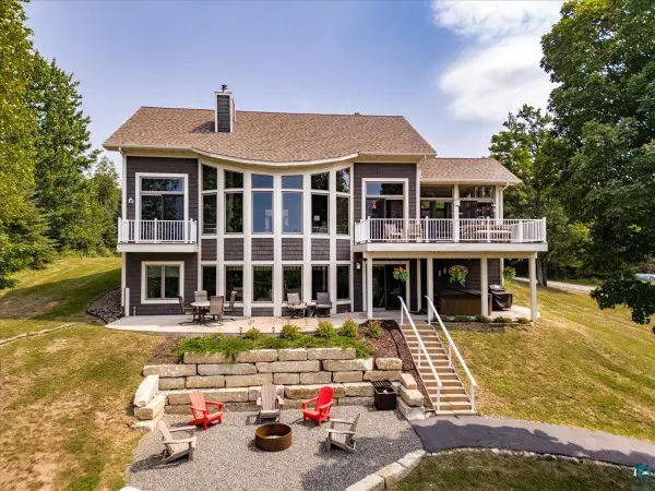 6906 W Van Rd, Duluth, MN 55803-9359