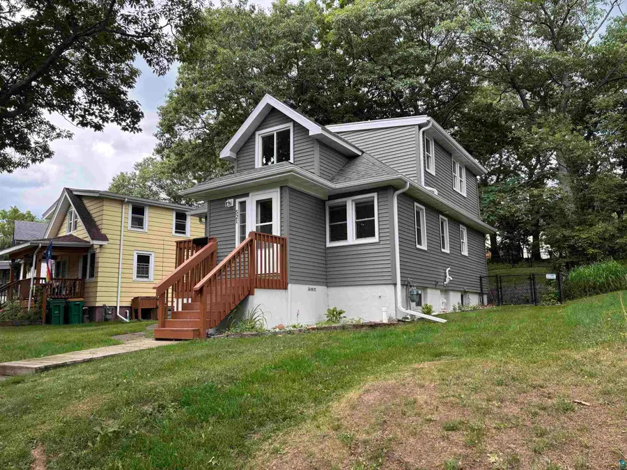 521 Sparkman Ave, Duluth, MN 55803 - #3