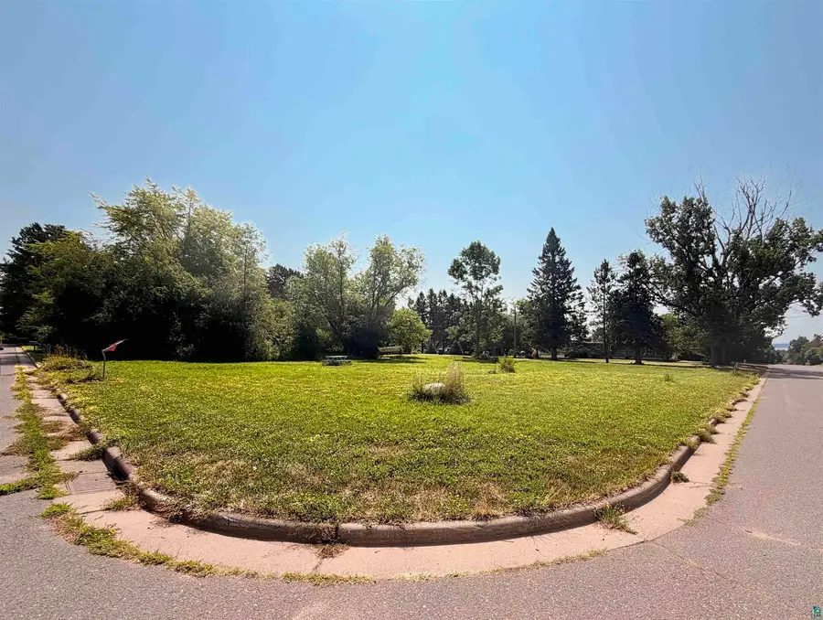 848 W 3rd St, Washburn, WI 54891 - #2