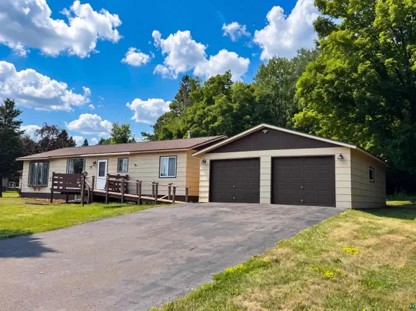 407 E 6th St, Washburn, WI 54891