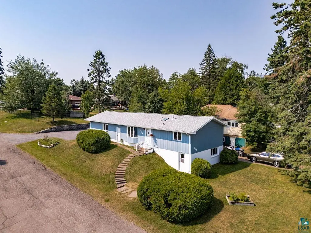 2302 Pershing St, Duluth, MN 55811 - #1