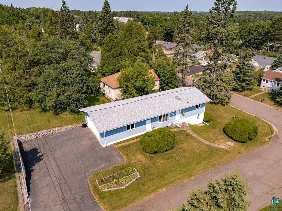 2302 Pershing St, Duluth, MN 55811 - #2