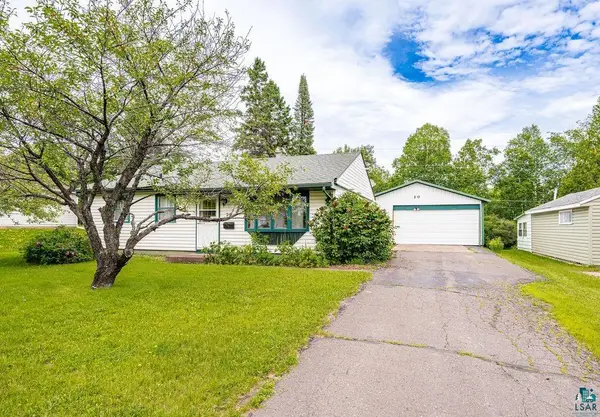 20 Davis Dr, Silver Bay, MN 55614