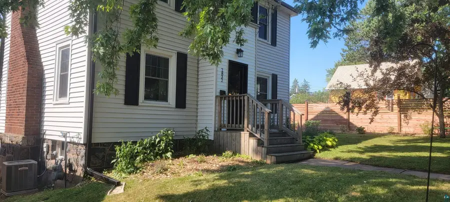 2832 W 6th St, Duluth, MN 55806 - #2