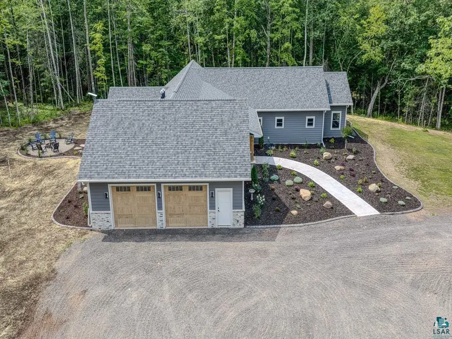 6514 S Leggate Rd, Superior, WI 54880 - #3