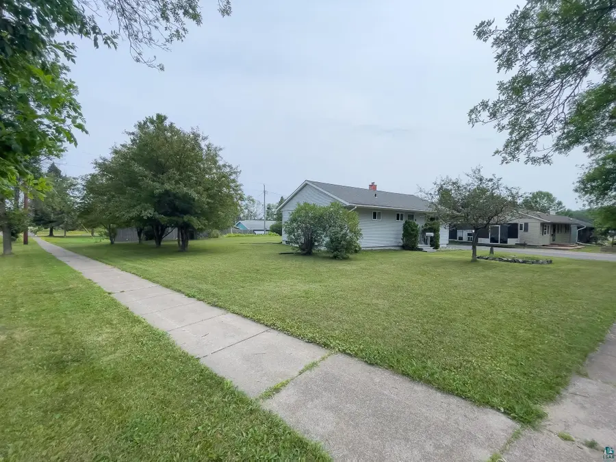11 Ives Rd, Silver Bay, MN 55614 - #2