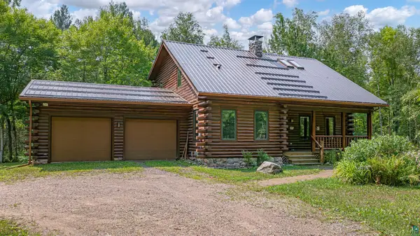 2762 Cedar Lake Rd, Ely, MN 55731