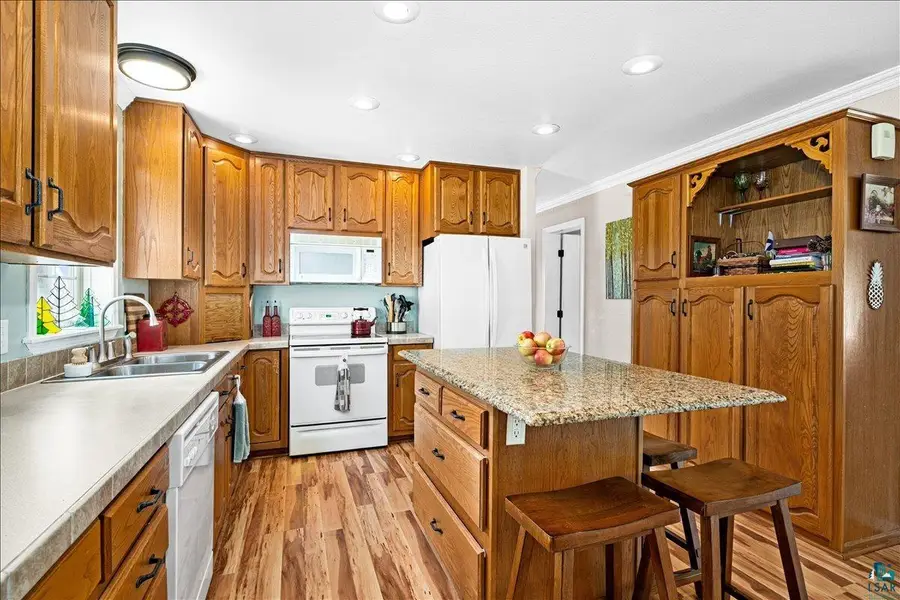 77 Arbutus Dr, Duluth, MN 55810 - #3