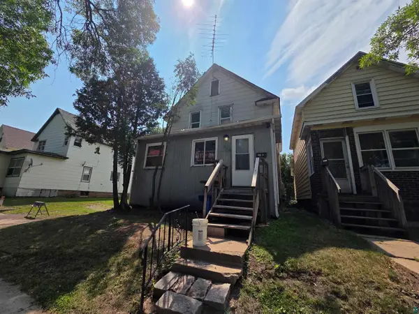 824 13th St N, Virginia, MN 55792