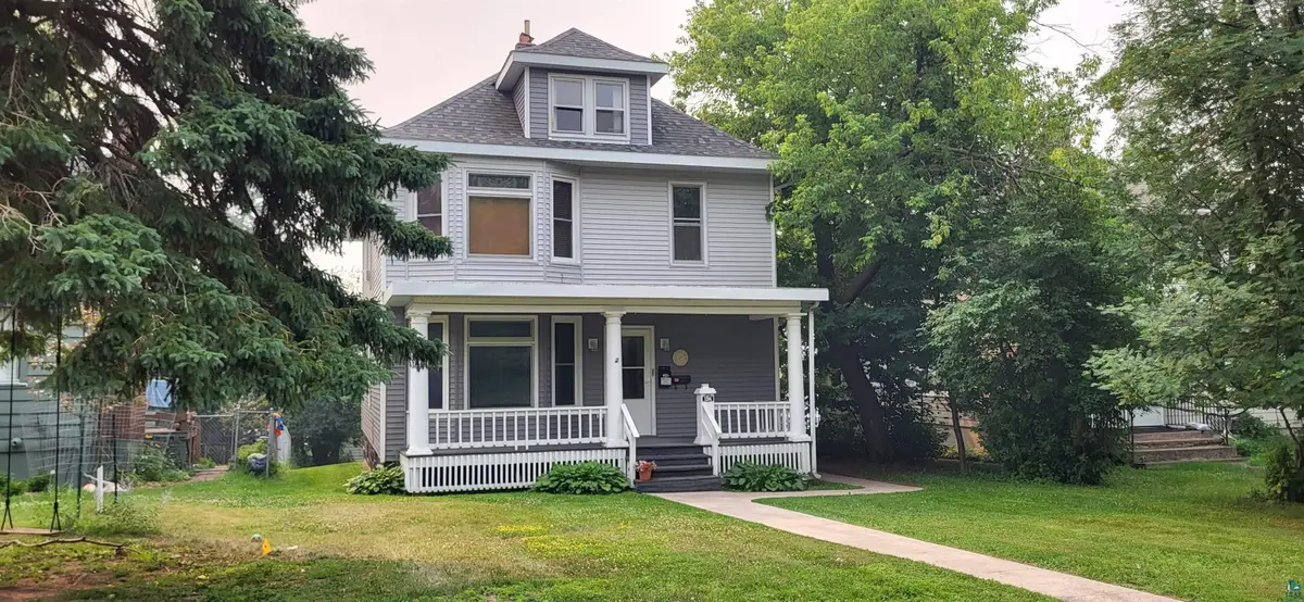 1514 E 5th St, Duluth, MN 55812 - #1