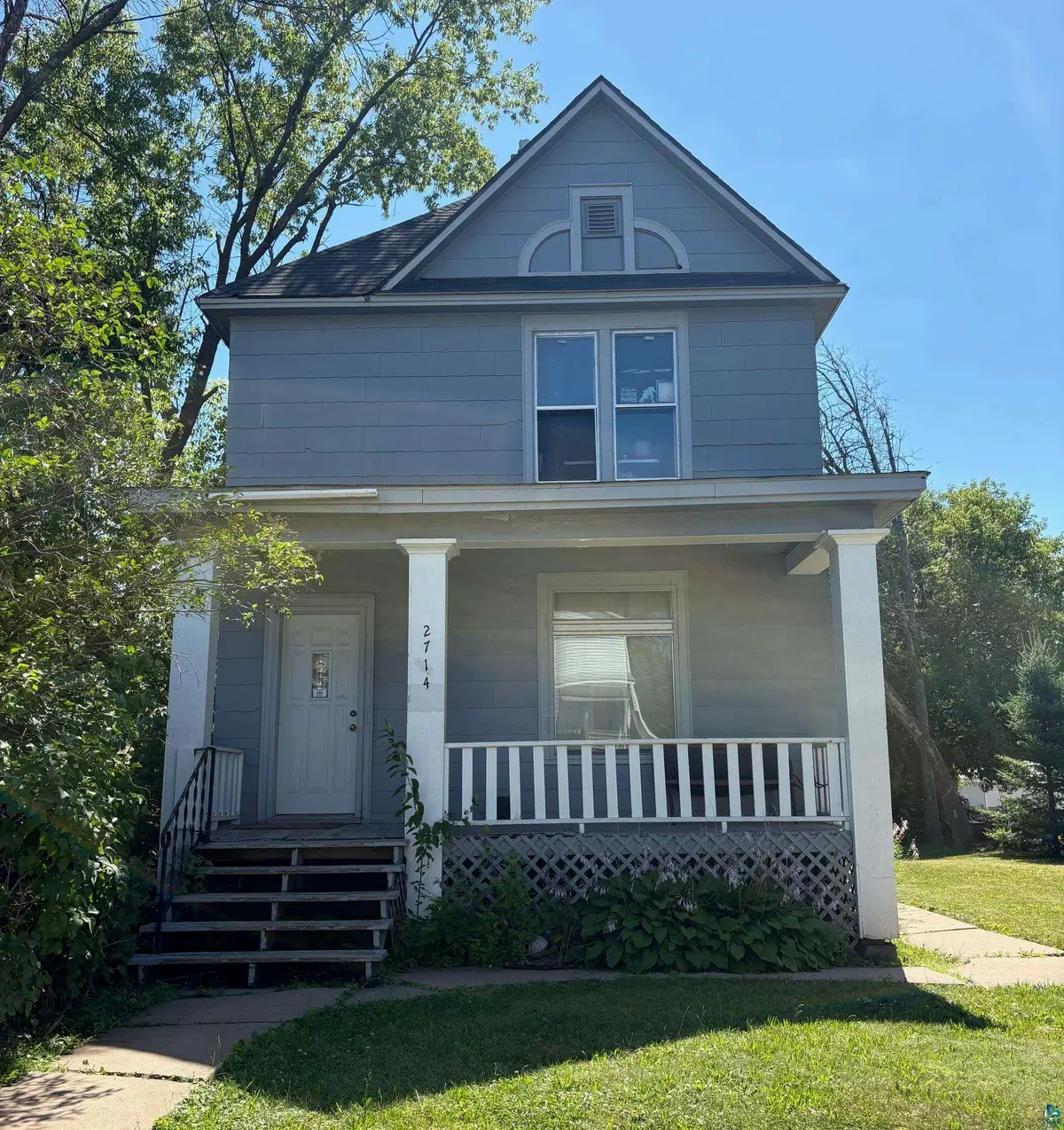 2714 W 2nd St, Duluth, MN 55806 - #1