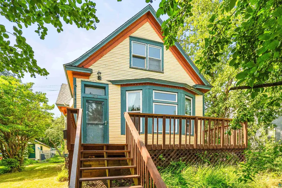 1323 W 1st St, Duluth, MN 55806 - #2