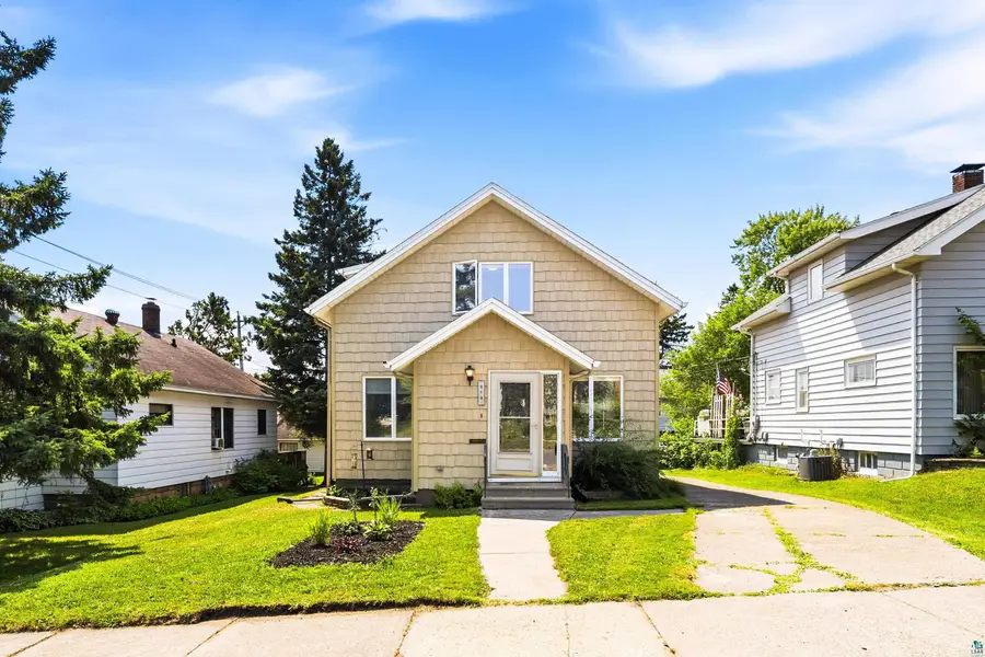 619 N 42nd Ave W, Duluth, MN 55807 - #2