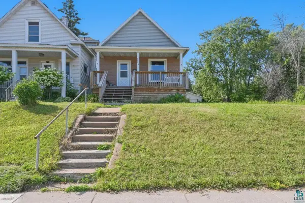 3717 Grand Ave, Duluth, MN 55807