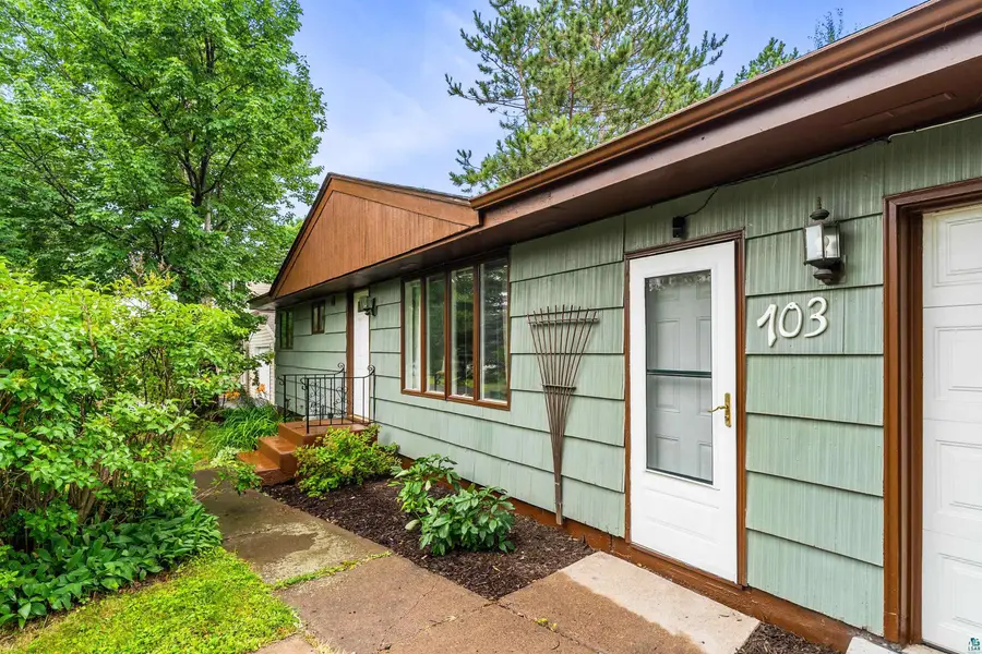 703 Ebony Ave, Duluth, MN 55811 - #2