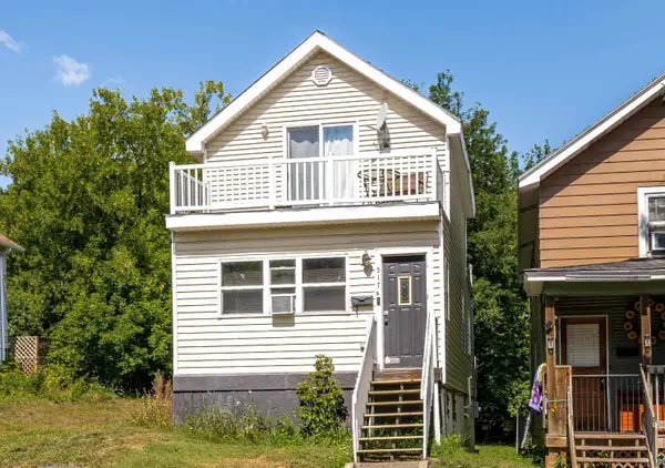 517 E 8th St, Duluth, MN 55805