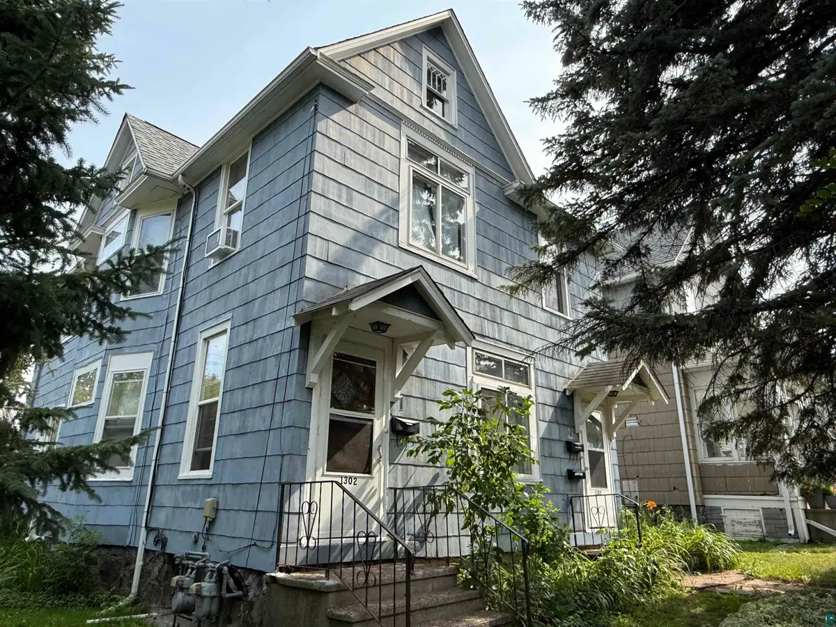 1302 W 1st St, Duluth, MN 55806 - #1