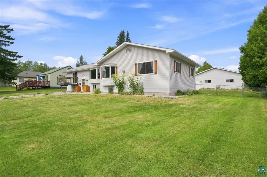 915 9th Ave, Two Harbors, MN 55616 - #2