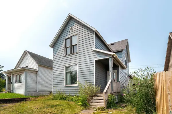425 N 52nd Ave W, Duluth, MN 55807
