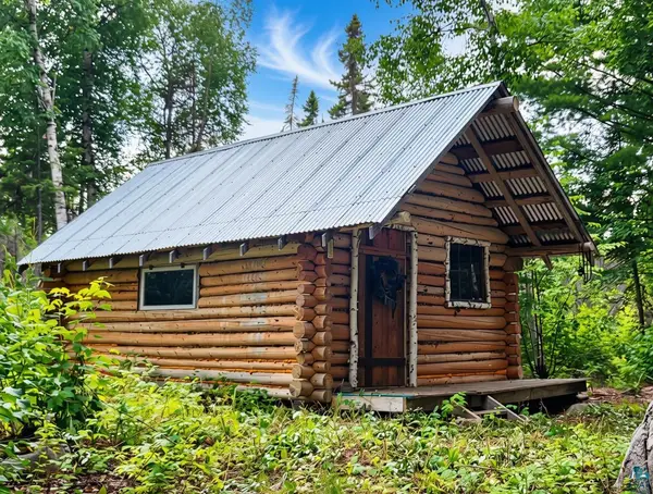 522 Dunka River Rd, Isabella, MN 55607