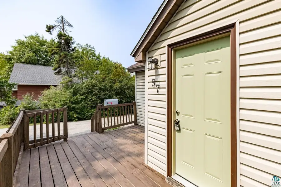 57 W Chisholm St, Duluth, MN 55803 - #3