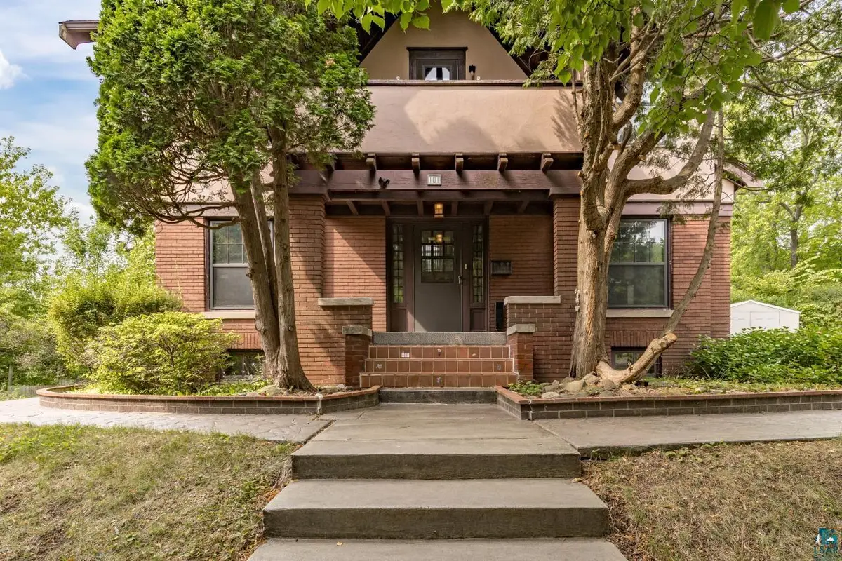 101 S 20th Ave E, Duluth, MN 55812 - #1