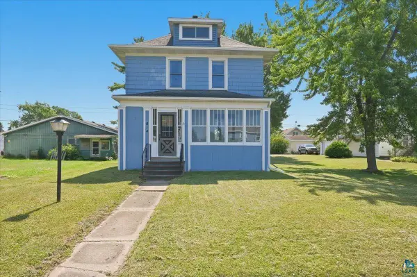 814 N 20th St, Superior, WI 54880