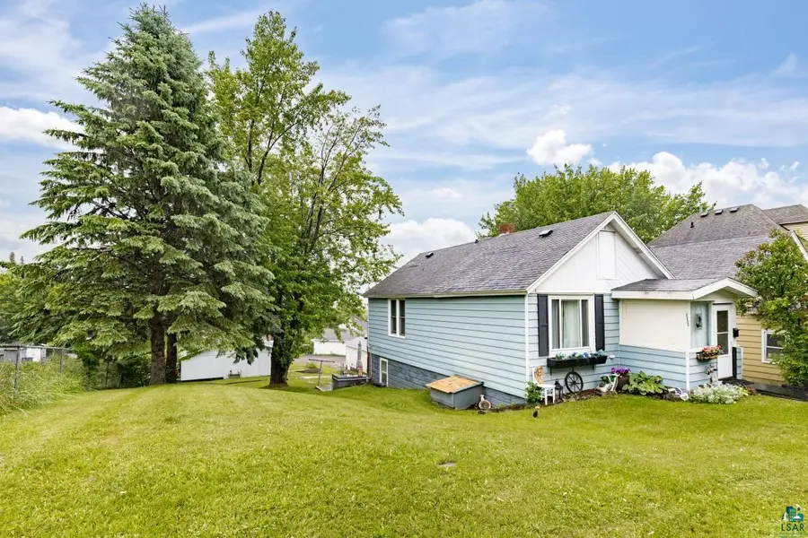 1126 N 6th Ave E, Duluth, MN 55805 - #2