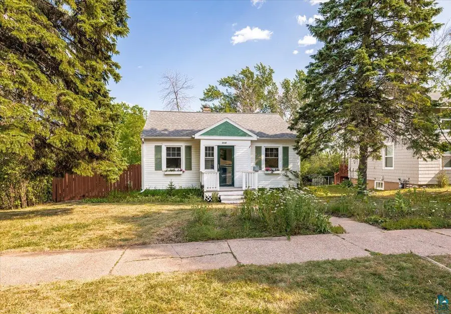 2332 Jefferson St, Duluth, MN 55812 - #2
