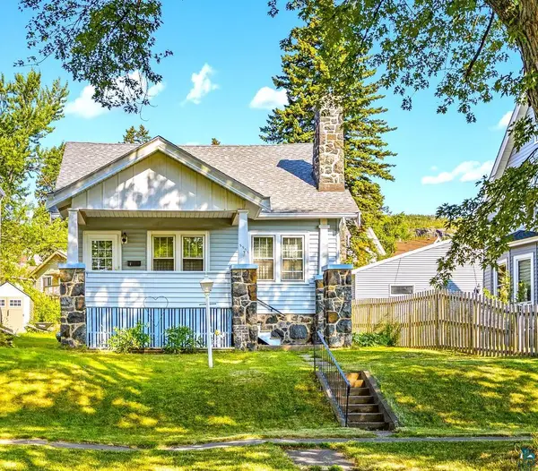 5505 W 8th St, Duluth, MN 55807-1927