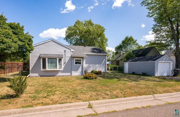 6420 Polk St, Duluth, MN 55807