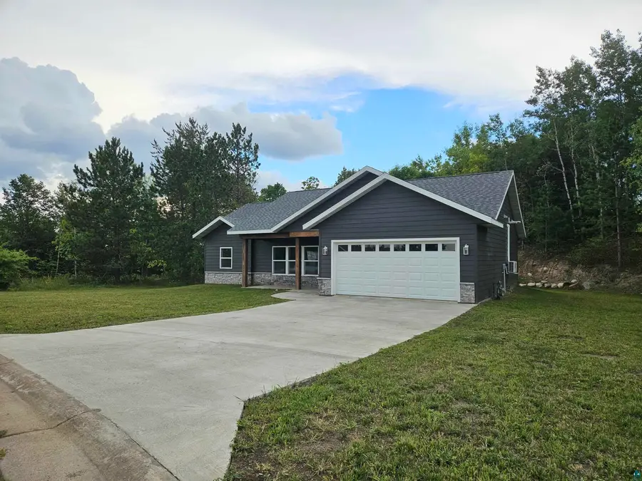 912 Carter Cr, Eveleth, MN 55734 - #2