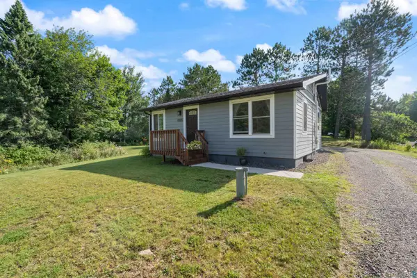 4926 Drake Rd, Duluth, MN 55803