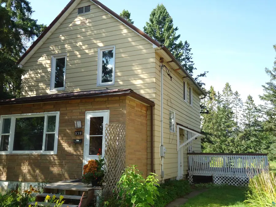 539 E 39th St, Hibbing, MN 55746 - #2